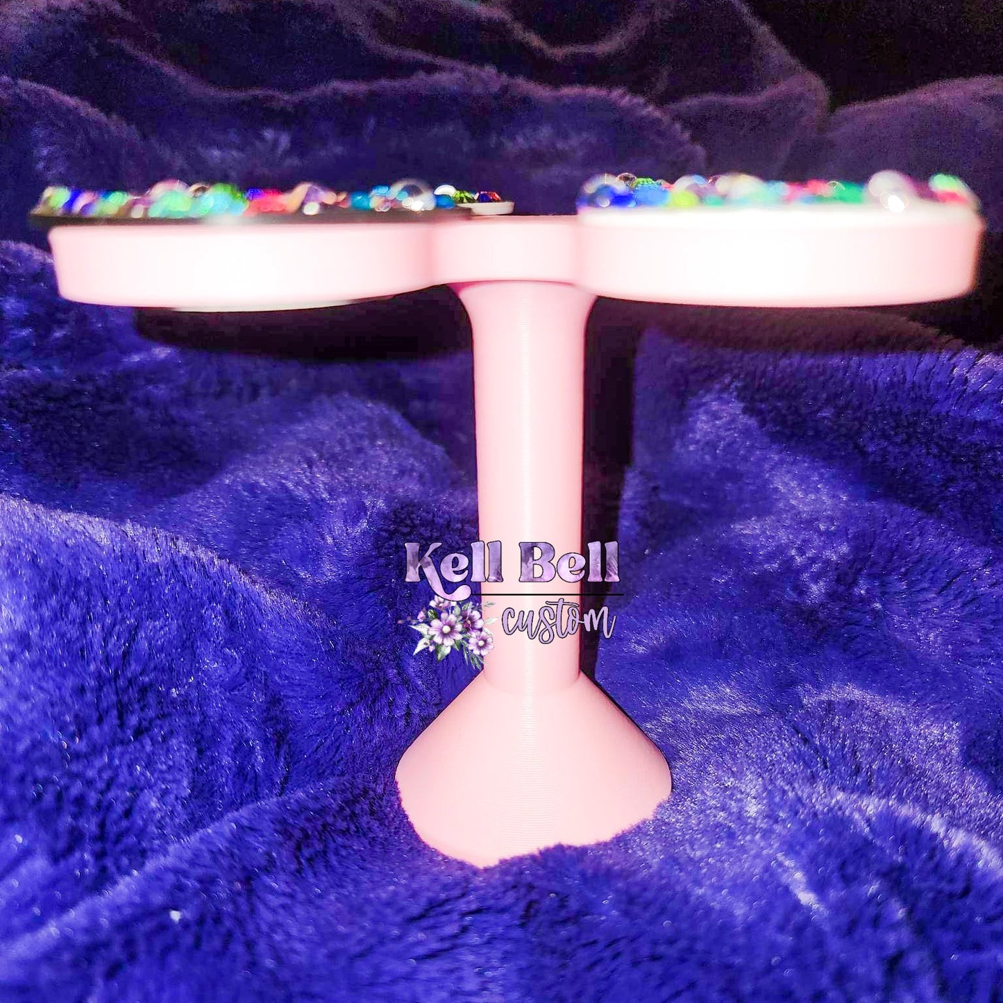 Phone Grip/Badge Reel Stand